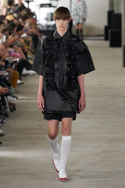 Look 37